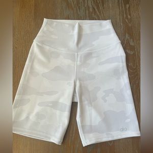 Alo biker shorts